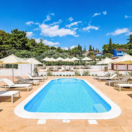 Apartamento Medena-3 By Interhome Trogir